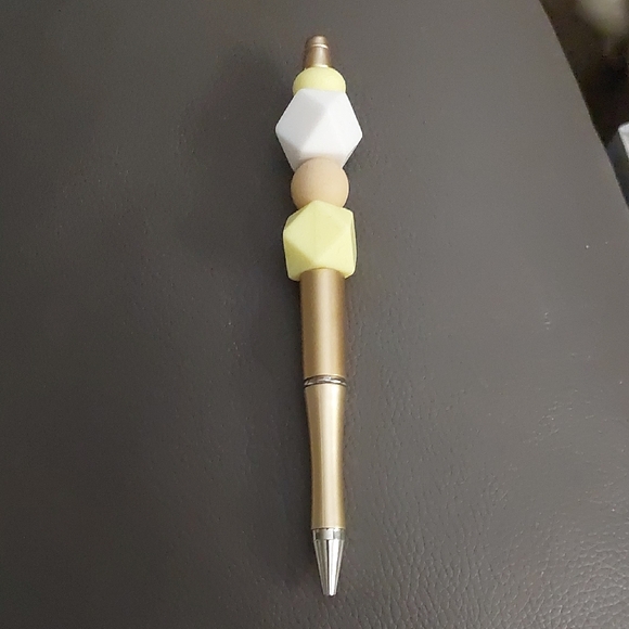 New handcrafted pen - Picture 1 of 1